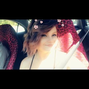 Meet your Posher, Devin